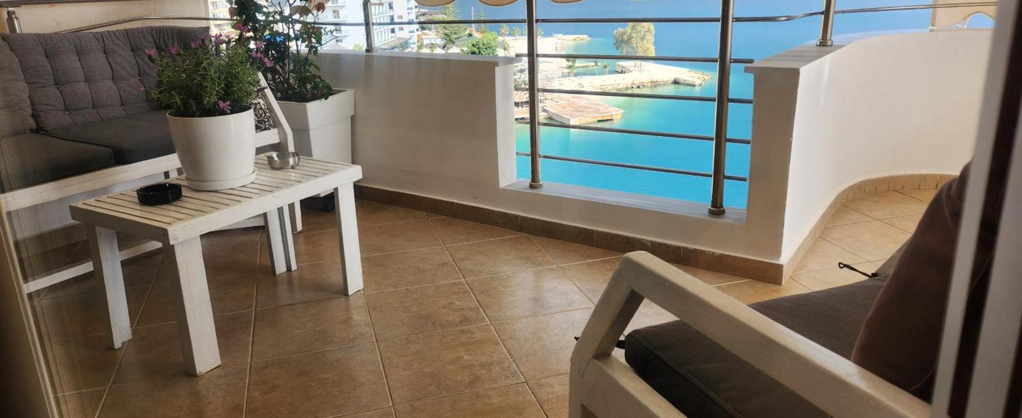 Alpha Seaside Apartment Sarandë Exterior foto